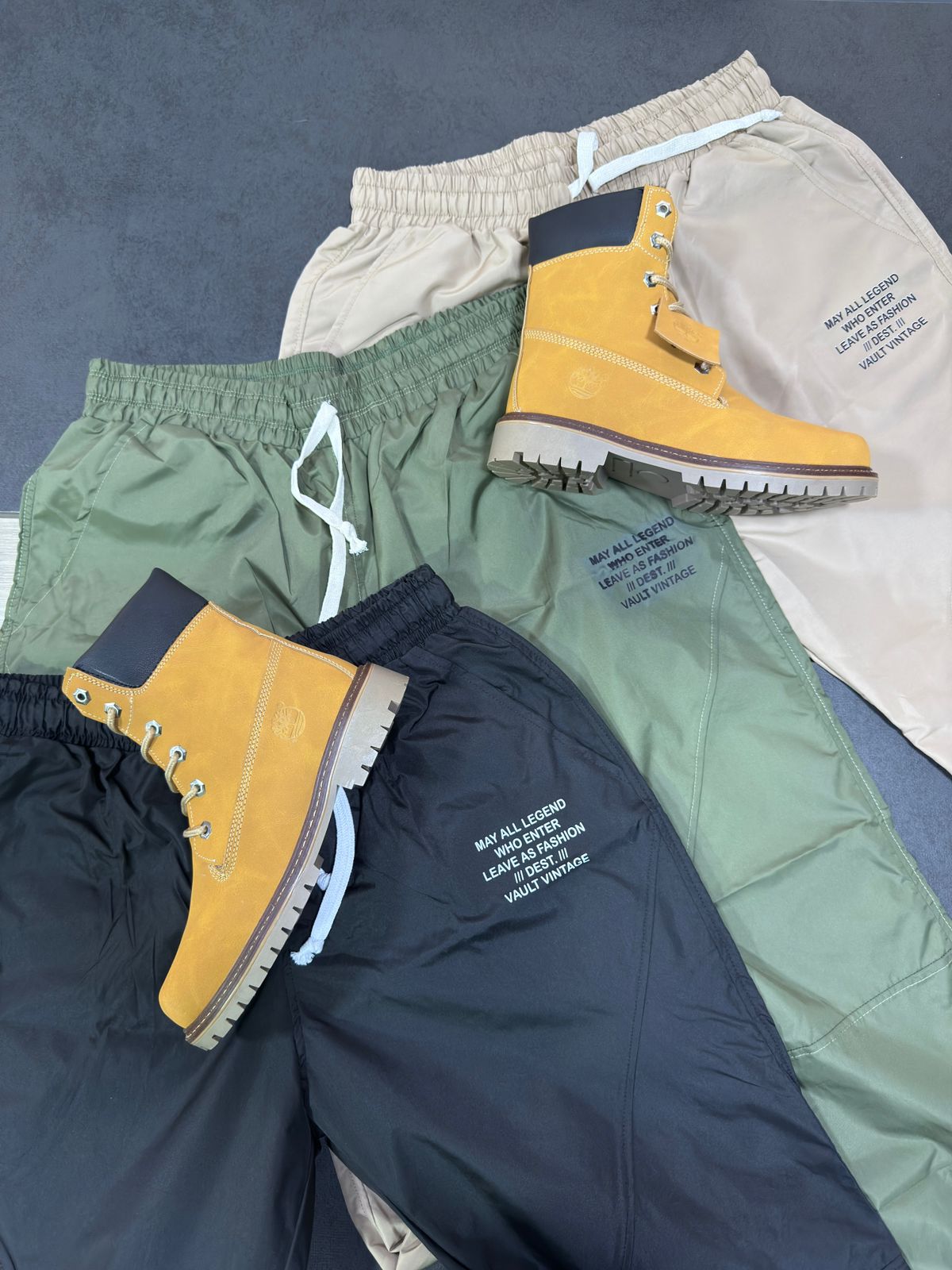 Botas Timberland Clásicas + Jogger Genérico Negro